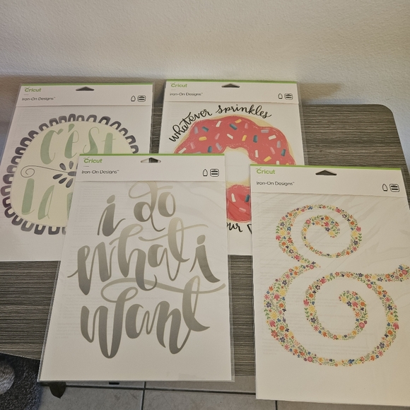 Cricut Iron-On Designs Bundle of 7 - Picture 10 of 10